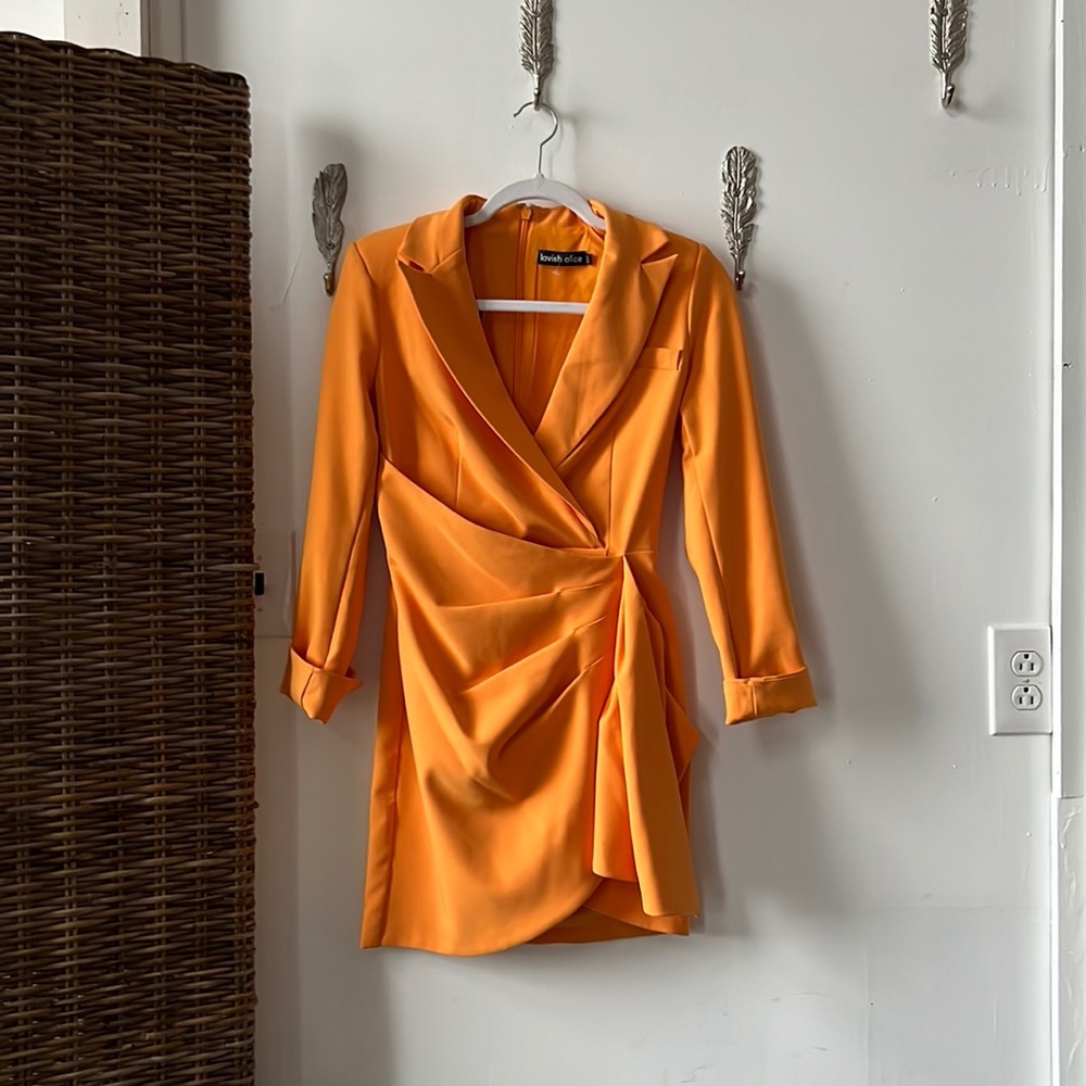 Stunning sunshine, yellow Lavish Alice interview dress!